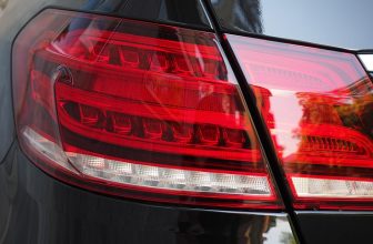 Het belang van led achterlichten voor aanhangers